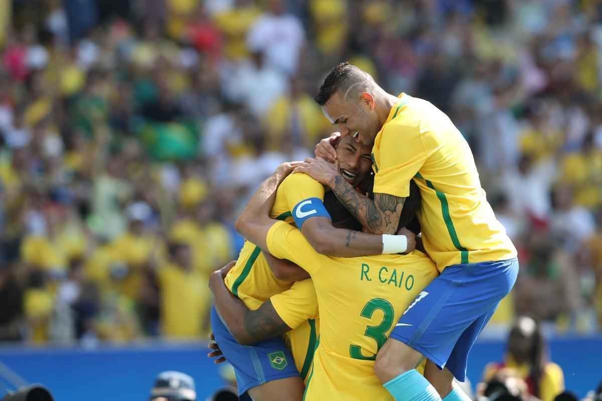 Brasil goleou Honduras por 6 a 0 e avanou  deciso do futebol masculino nos Jogos