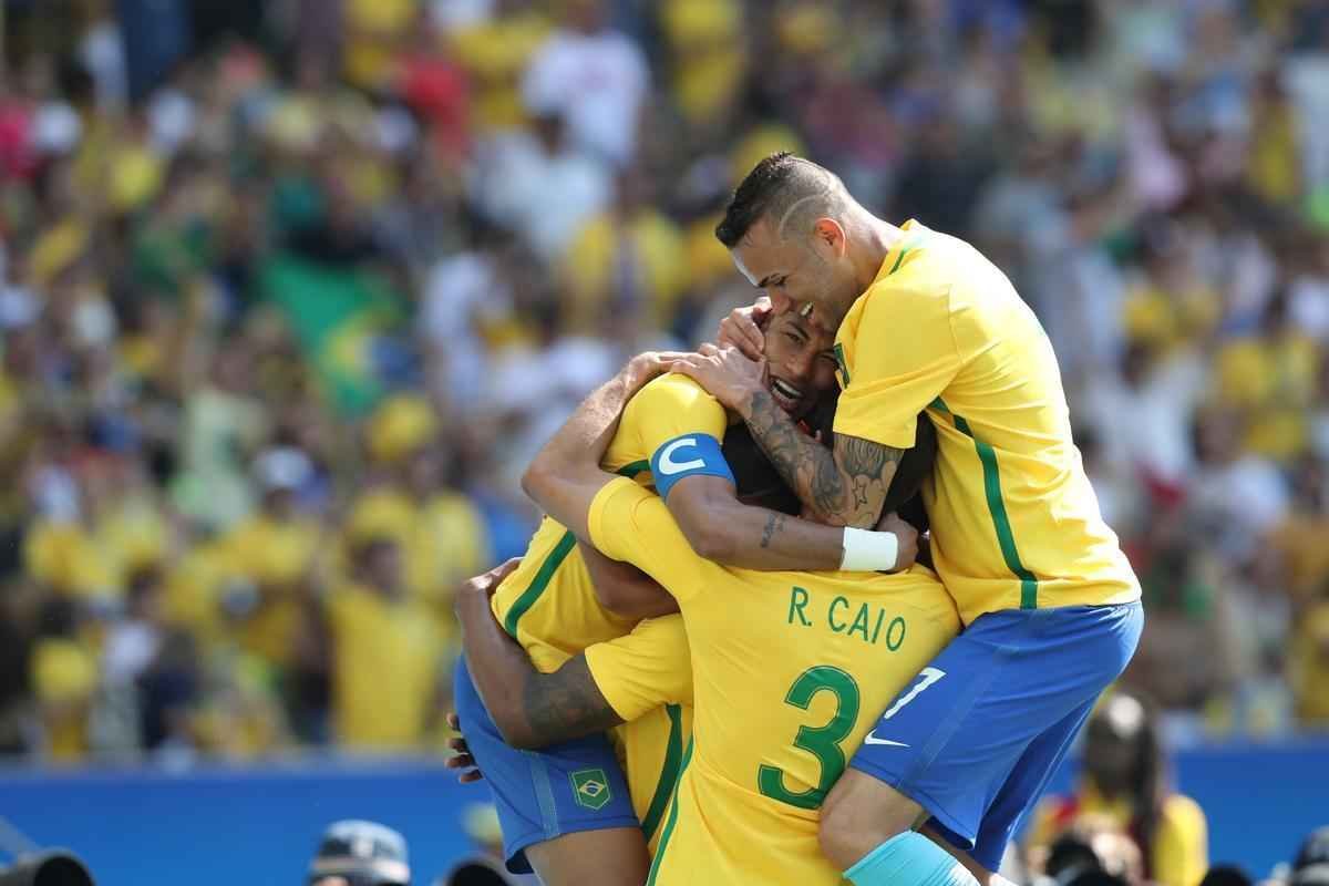 Brasil goleou Honduras por 6 a 0 e avanou  deciso do futebol masculino nos Jogos