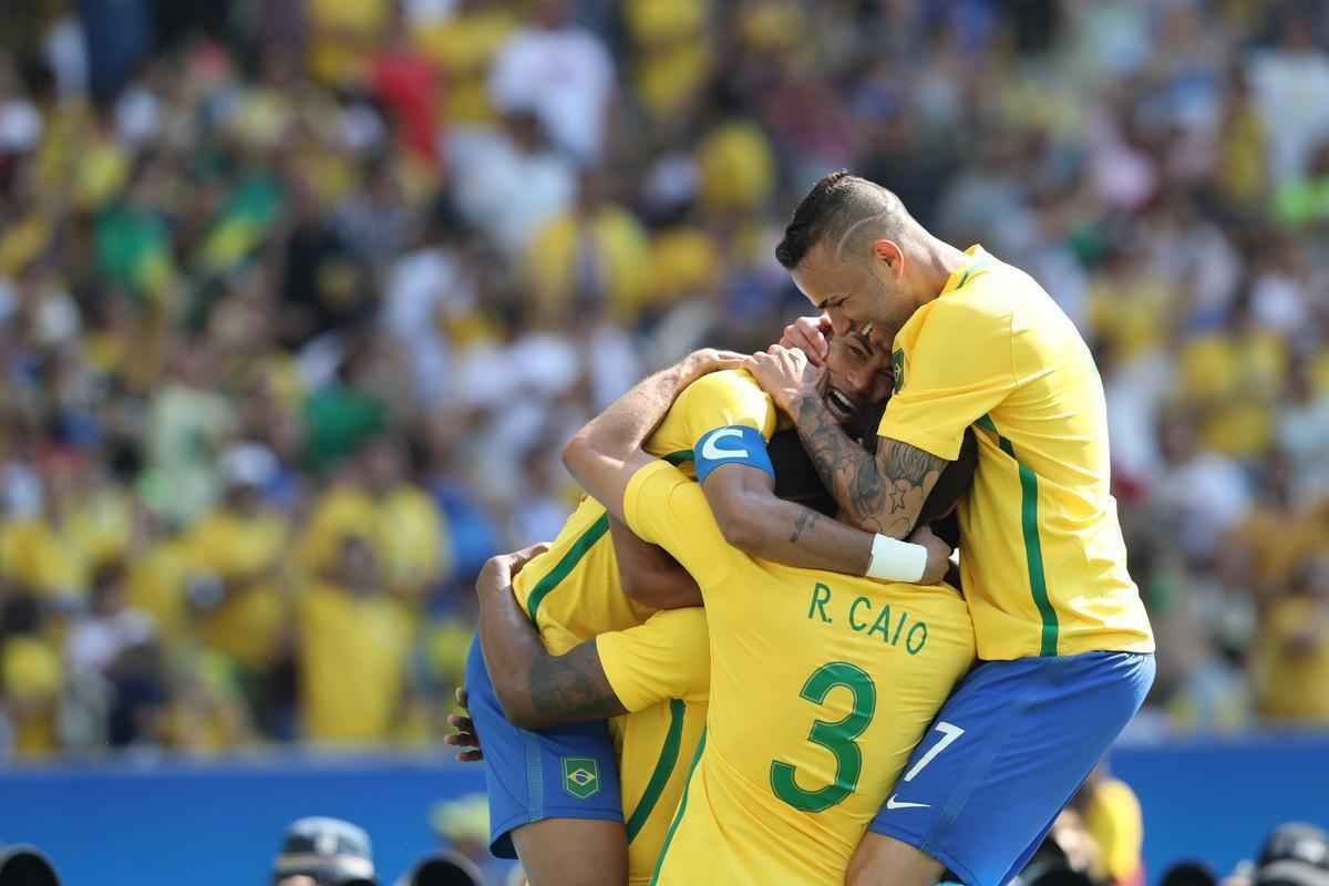 Brasil goleou Honduras por 6 a 0 e avanou  deciso do futebol masculino nos Jogos
