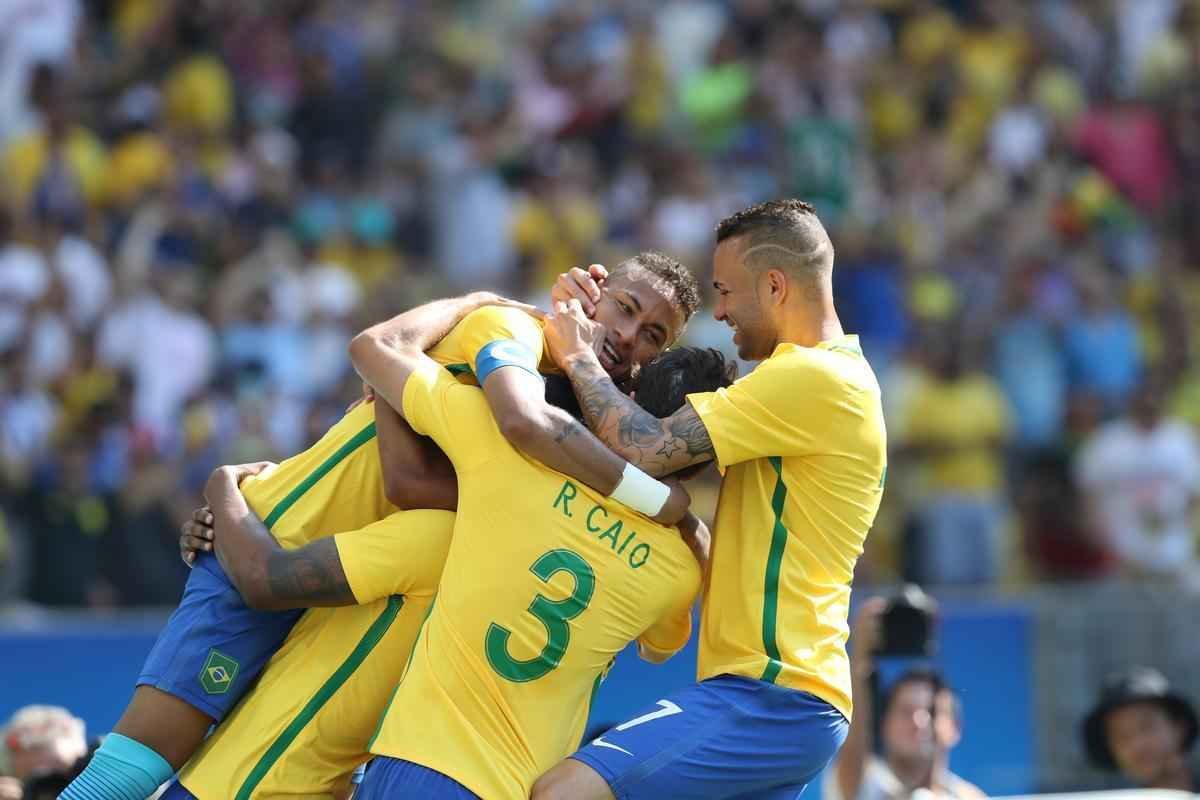 Brasil goleou Honduras por 6 a 0 e avanou  deciso do futebol masculino nos Jogos