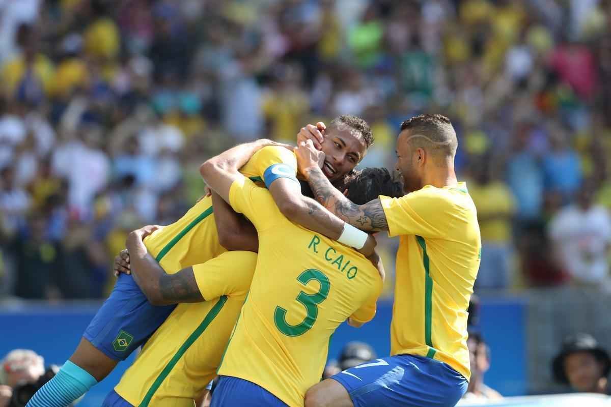 Brasil goleou Honduras por 6 a 0 e avanou  deciso do futebol masculino nos Jogos