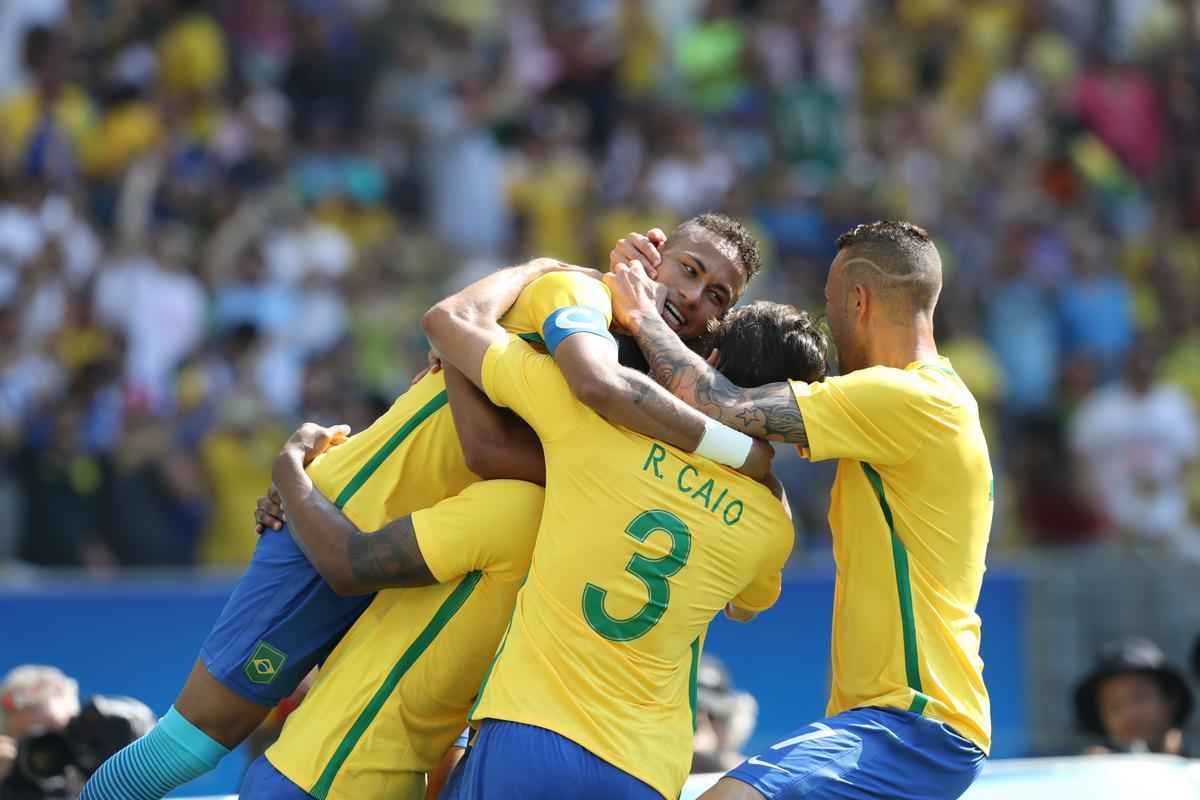 Brasil goleou Honduras por 6 a 0 e avanou  deciso do futebol masculino nos Jogos