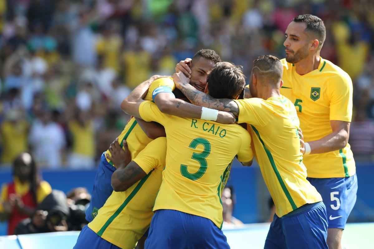 Brasil goleou Honduras por 6 a 0 e avanou  deciso do futebol masculino nos Jogos