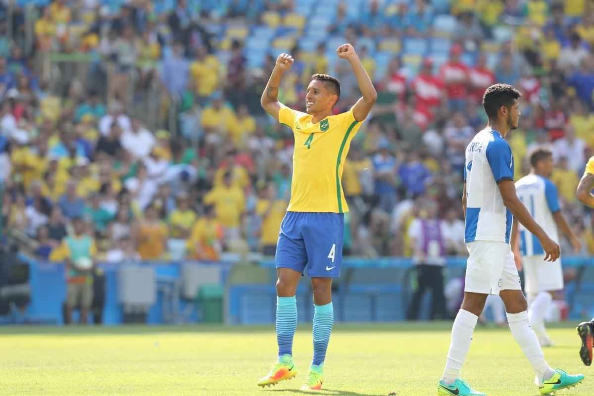 Brasil goleou Honduras por 6 a 0 e avanou  deciso do futebol masculino nos Jogos