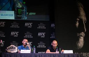 Fotos da coletiva do UFC 202, em Las Vegas - Conor McGregor e Dana White na entrevista