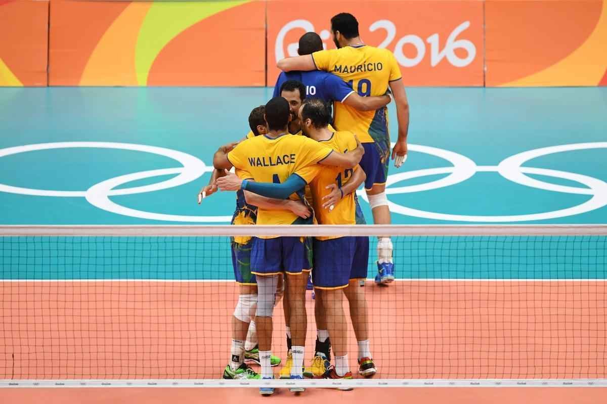Seleo Brasileira vence Argentina por 3 a 1, no Maracanzinho, e se classifica para semifinal