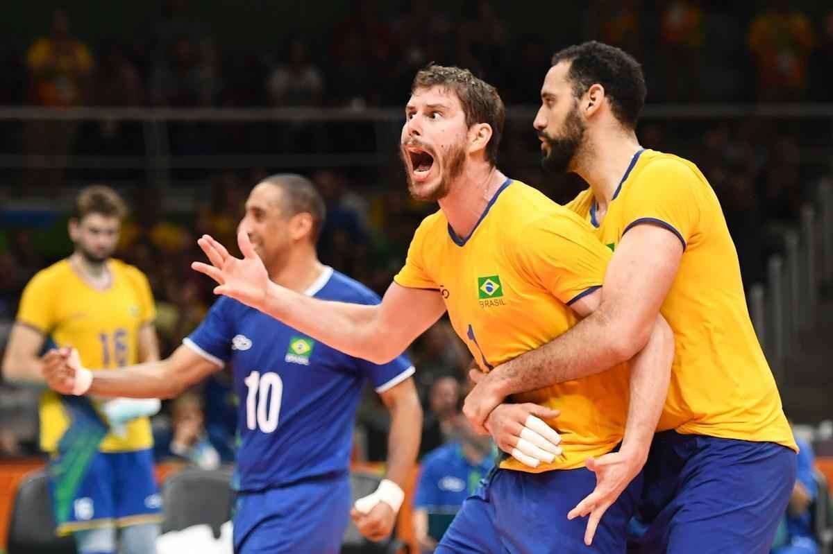 Seleo Brasileira vence Argentina por 3 a 1, no Maracanzinho, e se classifica para semifinal