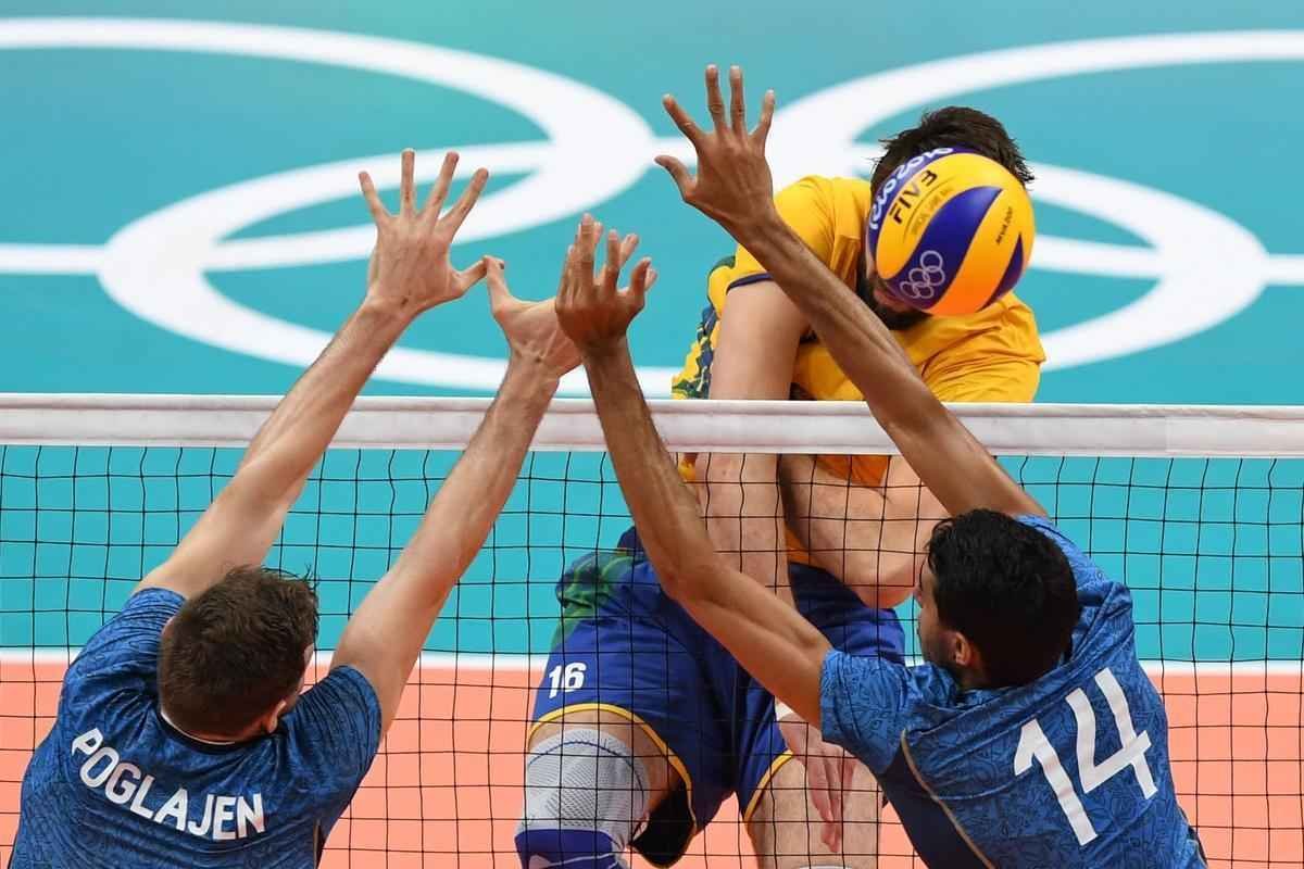 Seleo Brasileira vence Argentina por 3 a 1, no Maracanzinho, e se classifica para semifinal