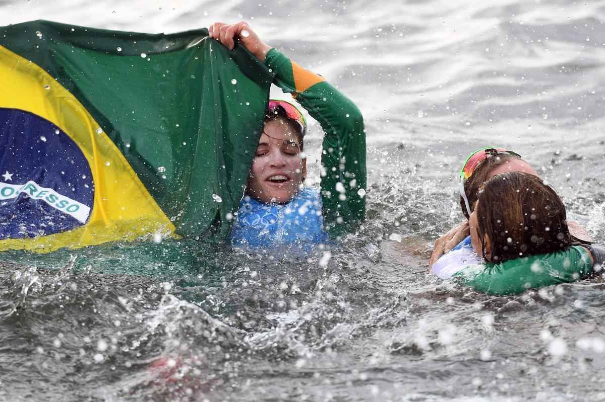 Conquista foi com muita emoo na medal race, nesta quinta-feira, quando a dupla chegou na primeira posio 