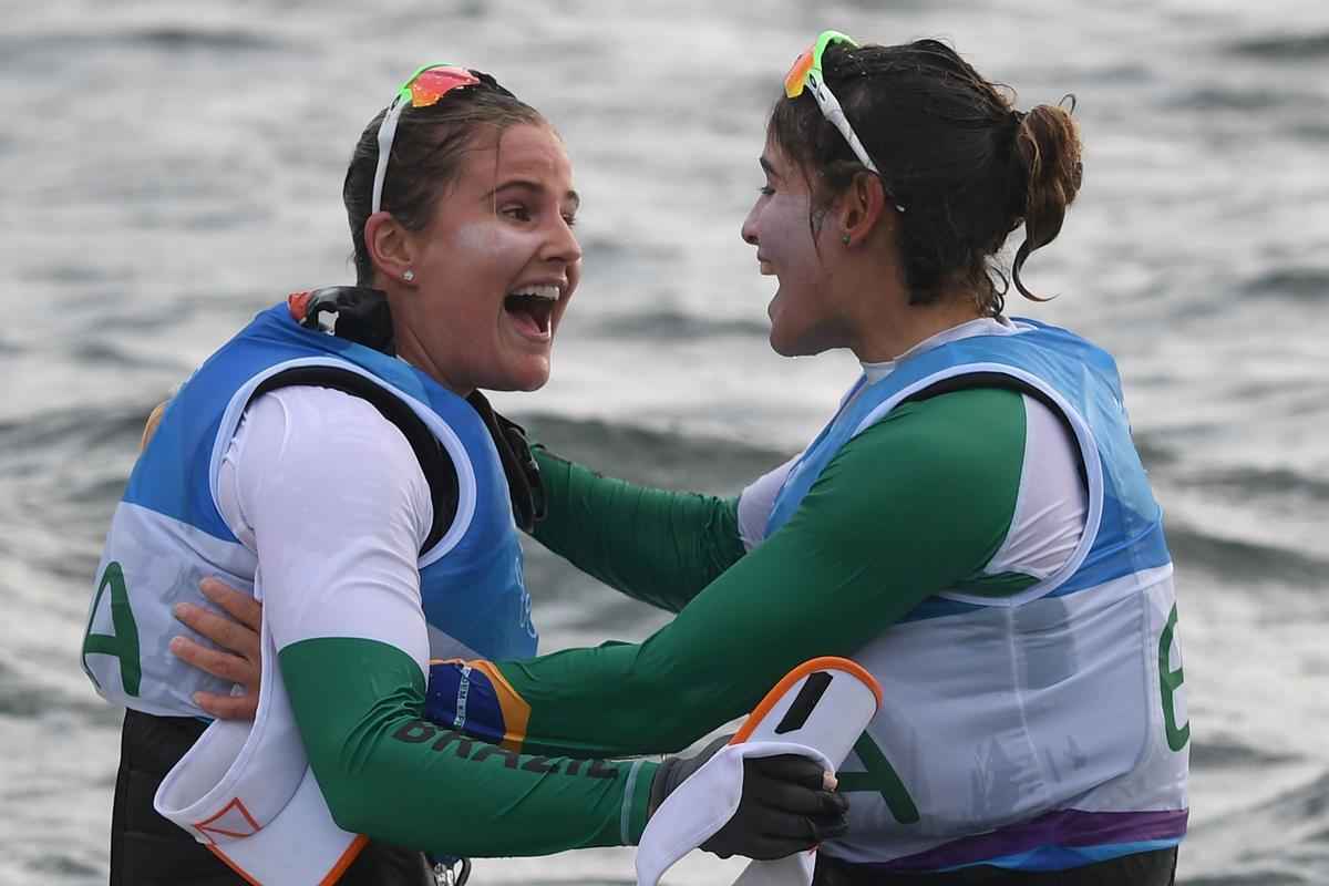 Conquista foi com muita emoo na medal race, nesta quinta-feira, quando a dupla chegou na primeira posio 