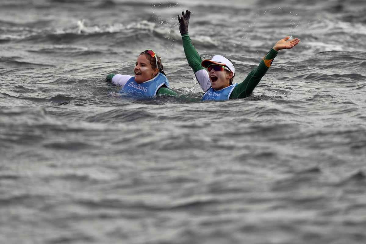 Conquista foi com muita emoo na medal race, nesta quinta-feira, quando a dupla chegou na primeira posio 