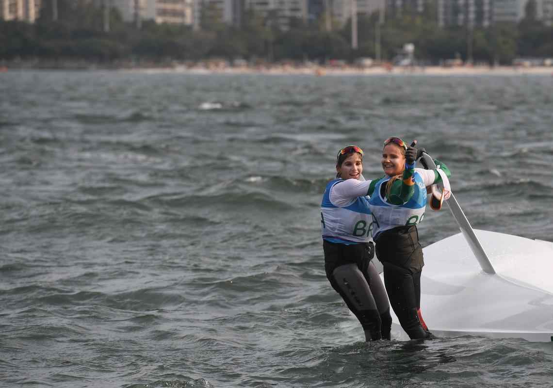 Conquista foi com muita emoo na medal race, nesta quinta-feira, quando a dupla chegou na primeira posio 