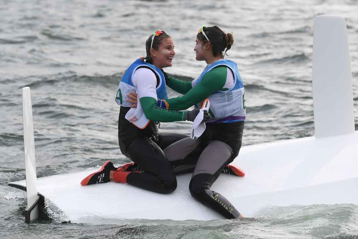 Conquista foi com muita emoo na medal race, nesta quinta-feira, quando a dupla chegou na primeira posio 