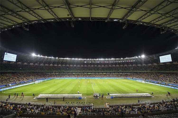 Segundo o comit organizador do Rio 2016, 52.660 torcedores compareceram para assistir  primeira partida da Seleo Brasileira Feminina no Mineiro.  O pblico  o maior do estdio neste ano, superando os 47.928 torcedores da final do Campeonato Mineiro, realizada em maio, entre Atltico e Amrica.

