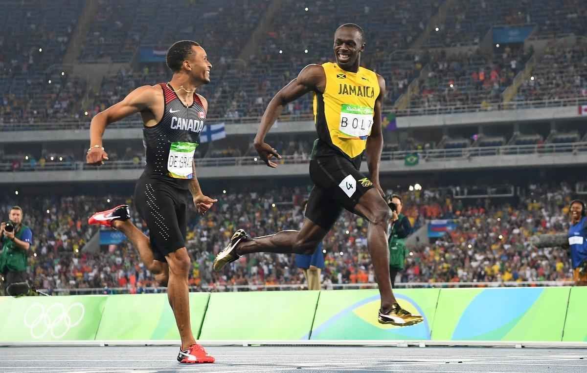 A troca de sorrisos e a conversa entre o jamaicano Usain Bolt e o canadense Andre De Grasse na linha de chegada da semifinal dos 200 metros dos Jogos Olmpicos do Rio de Janeiro chamou ateno no dia 18, no Engenho. 'Supostamente era para ele ir devagar. Eu disse: 'O que voc est fazendo?  semifinal.' Acho que ele queria me pressionar. Eu estava um pouco preguioso, mas dei a volta por cima.' E completou: 'Queria ir mais devagar, mas o De Grasse tinha outras ideias, queria correr o mais rpido possvel para conseguir o recorde nacional.'
