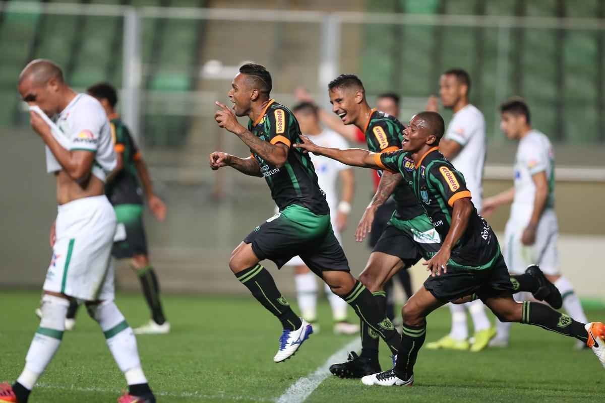 Amrica e Chapecoense duelam no Independncia, pela 21 rodada do Campeonato Brasileiro