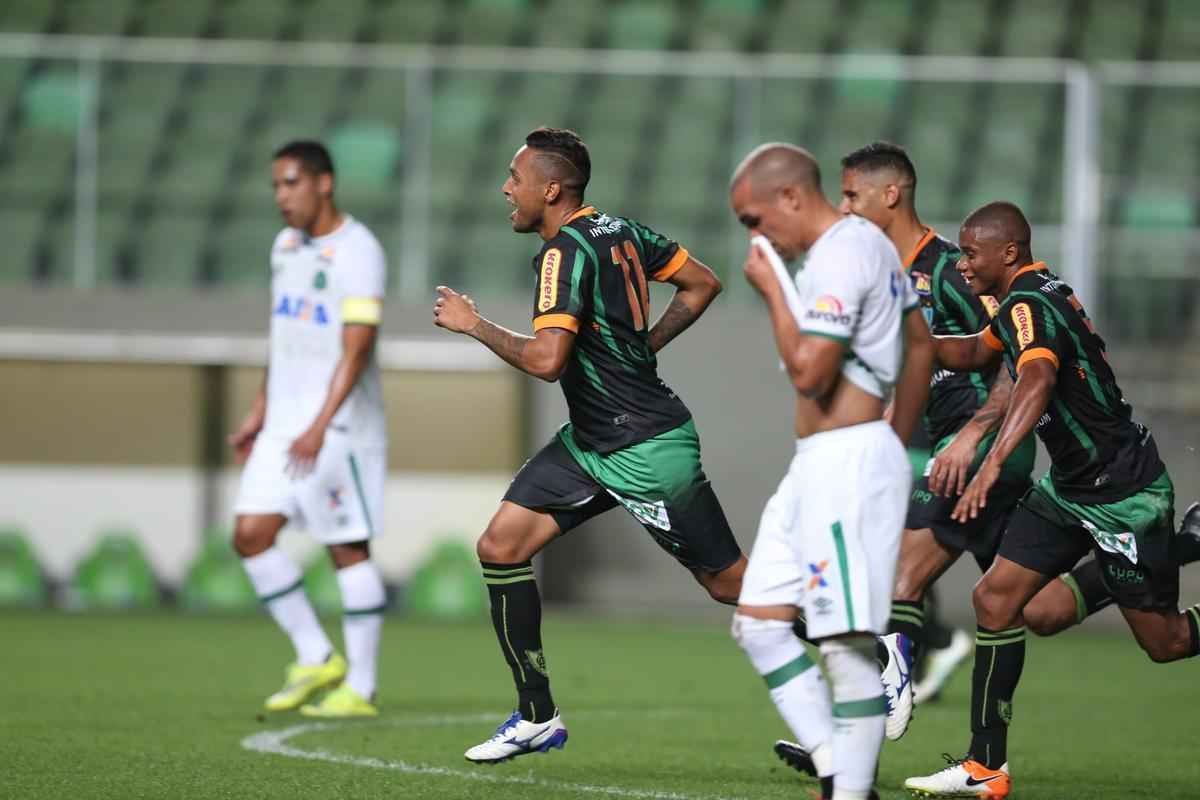 Amrica e Chapecoense duelam no Independncia, pela 21 rodada do Campeonato Brasileiro