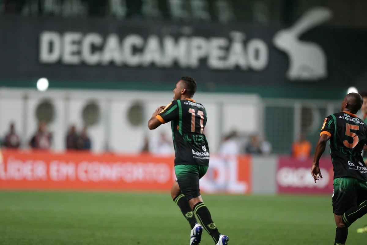 Amrica e Chapecoense duelam no Independncia, pela 21 rodada do Campeonato Brasileiro