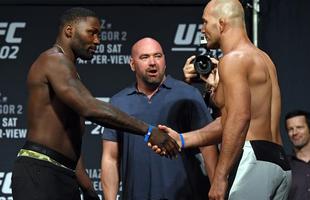 Pesagem oficial do UFC 202, em Las Vegas - Anthony Johnson 93,2kg x Glover Teixeira 93,2kg 