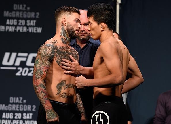 Pesagem oficial do UFC 202, em Las Vegas - Cody Garbrandt 61,2kg x Takeya Mizugaki 61,6kg 