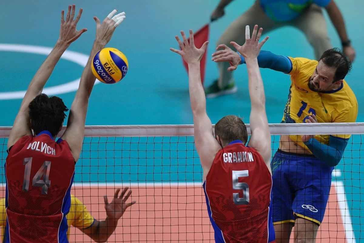 Brasil tem grande atuao e bate a Rssia por 3 sets a 0 no Maracanzinho lotado