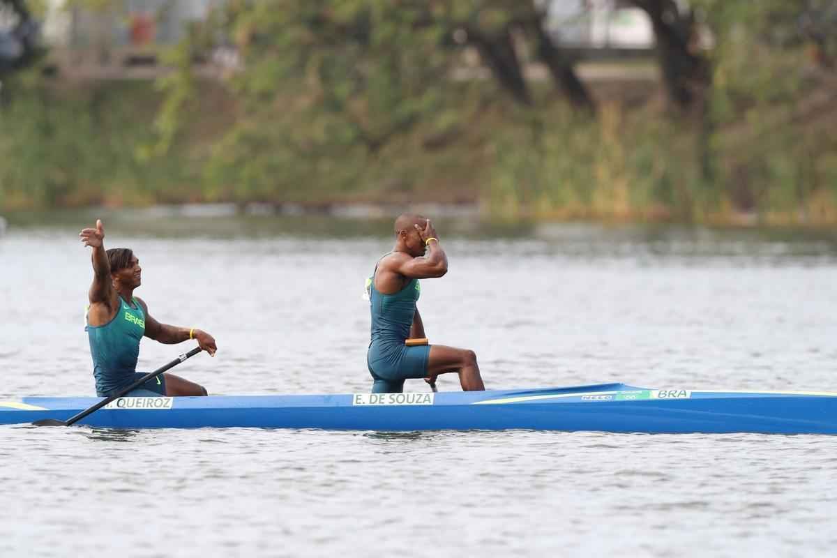 Dupla brasileira conquistou a medalha de prata em prova disputada na Loga Rodrigo de Freitas, neste sbado