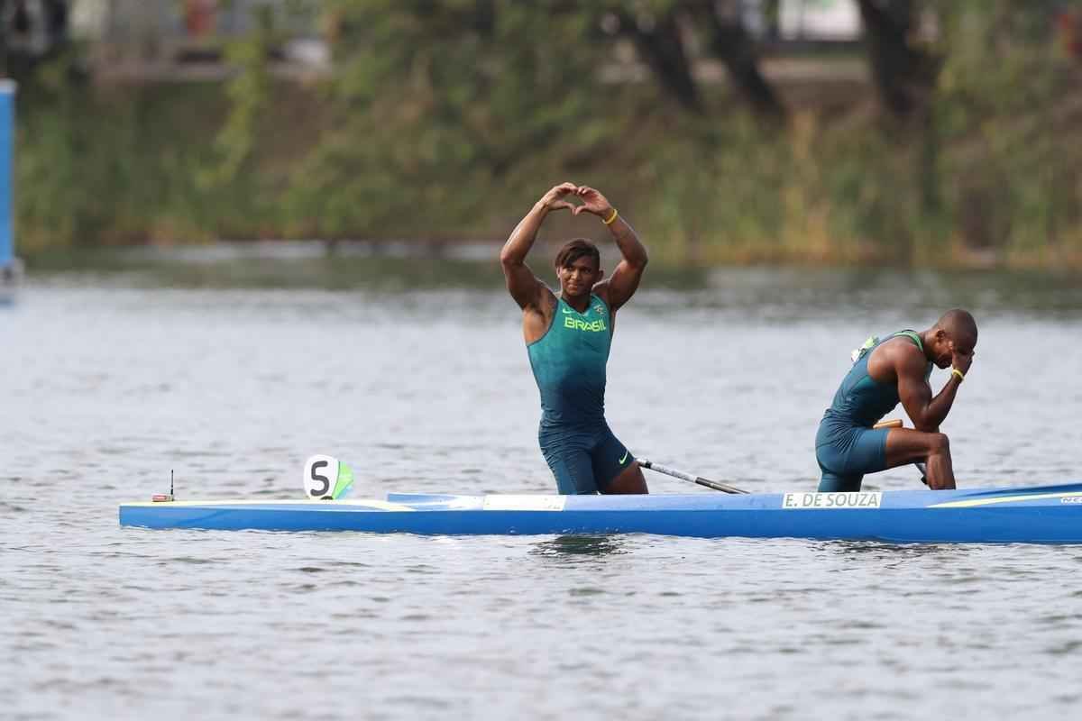 Dupla brasileira conquistou a medalha de prata em prova disputada na Loga Rodrigo de Freitas, neste sbado