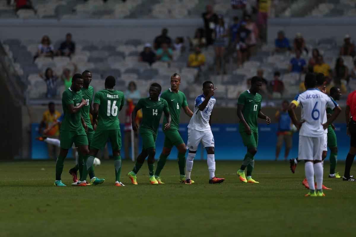 Em jogo animado no Mineiro, Nigria bateu Honduras por 3 a 2 e faturou o bronze nos Jogos do Rio