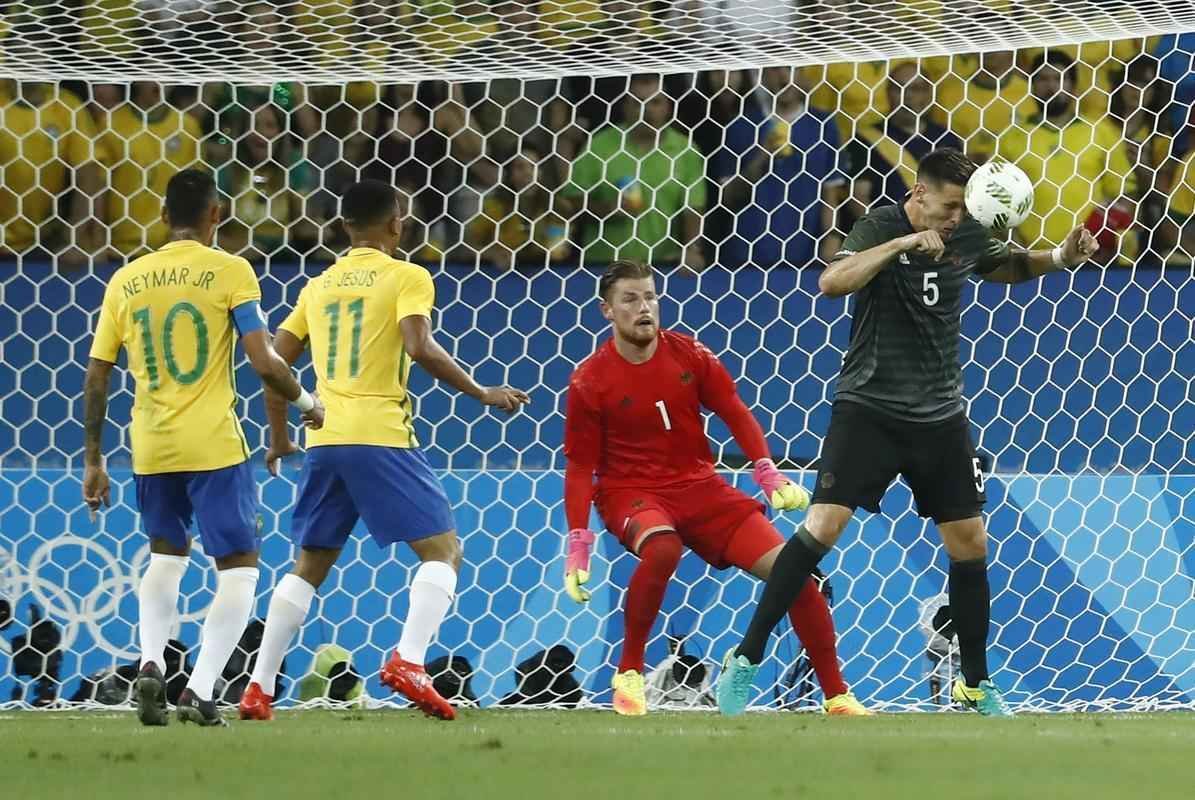 Confronto entre brasileiros e alemes pela final olmpica foi disputado no Estdio Maracan