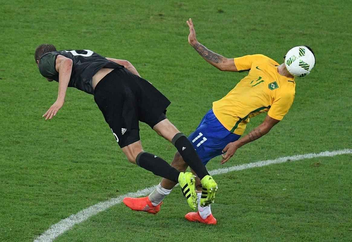 Confronto entre brasileiros e alemes pela final olmpica foi disputado no Estdio Maracan