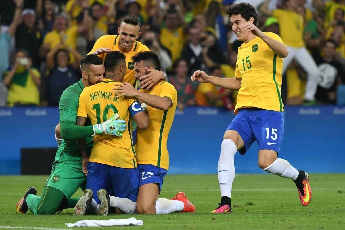 Brasil vence Alemanha nos pnaltis, por 5 a 4, e conquista o indito ouro no futebol no Maracan
