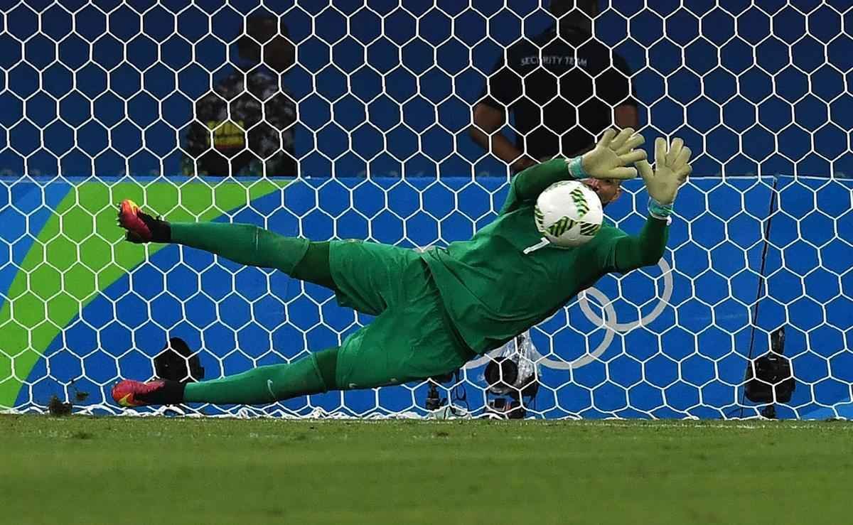 Brasil vence Alemanha nos pnaltis, por 5 a 4, e conquista o indito ouro no futebol no Maracan