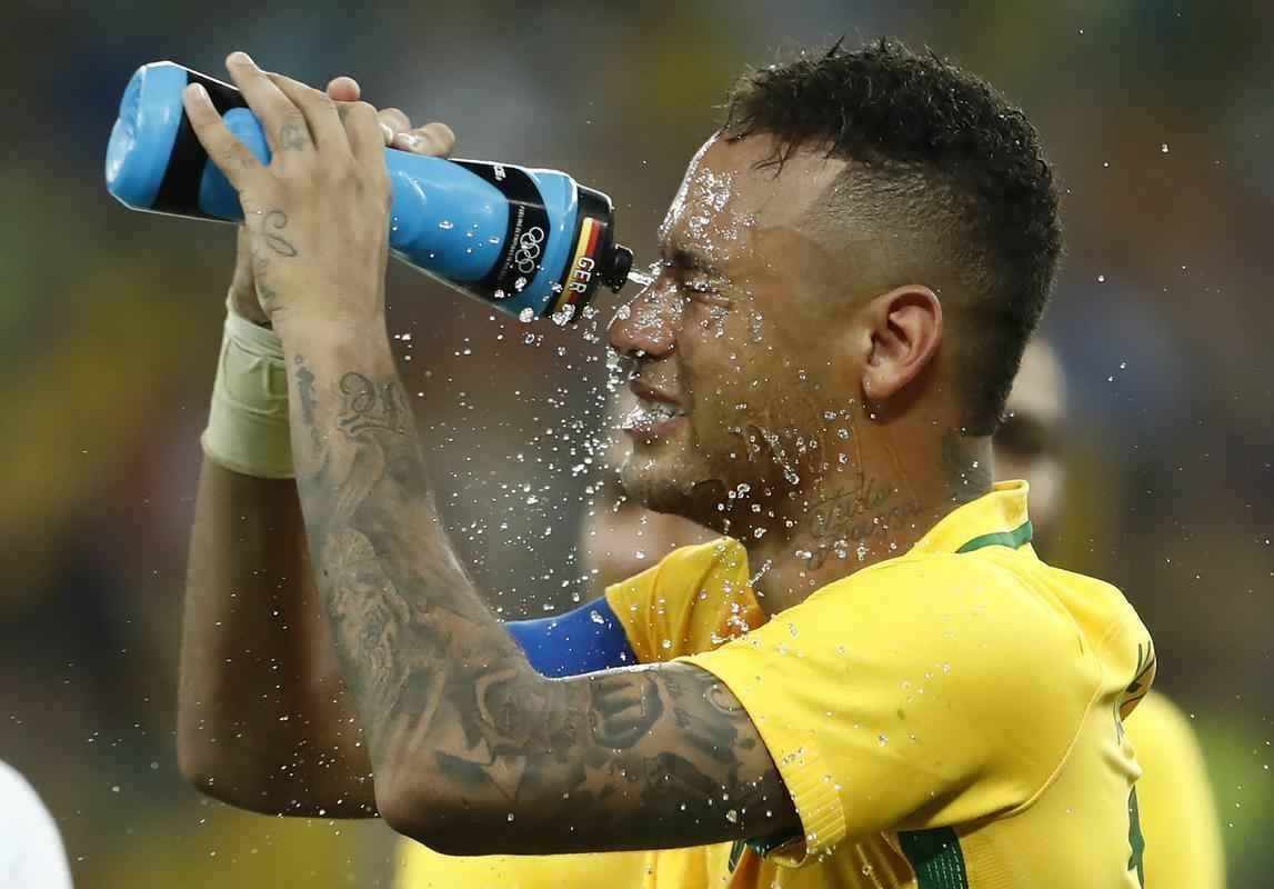 Brasil vence Alemanha nos pnaltis, por 5 a 4, e conquista o indito ouro no futebol no Maracan