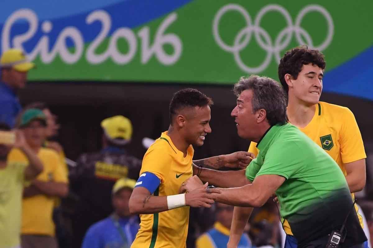 Brasil vence Alemanha nos pnaltis, por 5 a 4, e conquista o indito ouro no futebol no Maracan