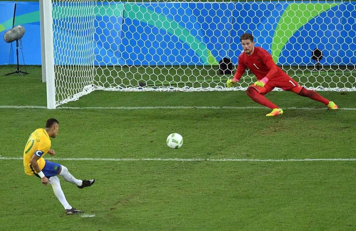 Brasil vence Alemanha nos pnaltis, por 5 a 4, e conquista o indito ouro no futebol no Maracan