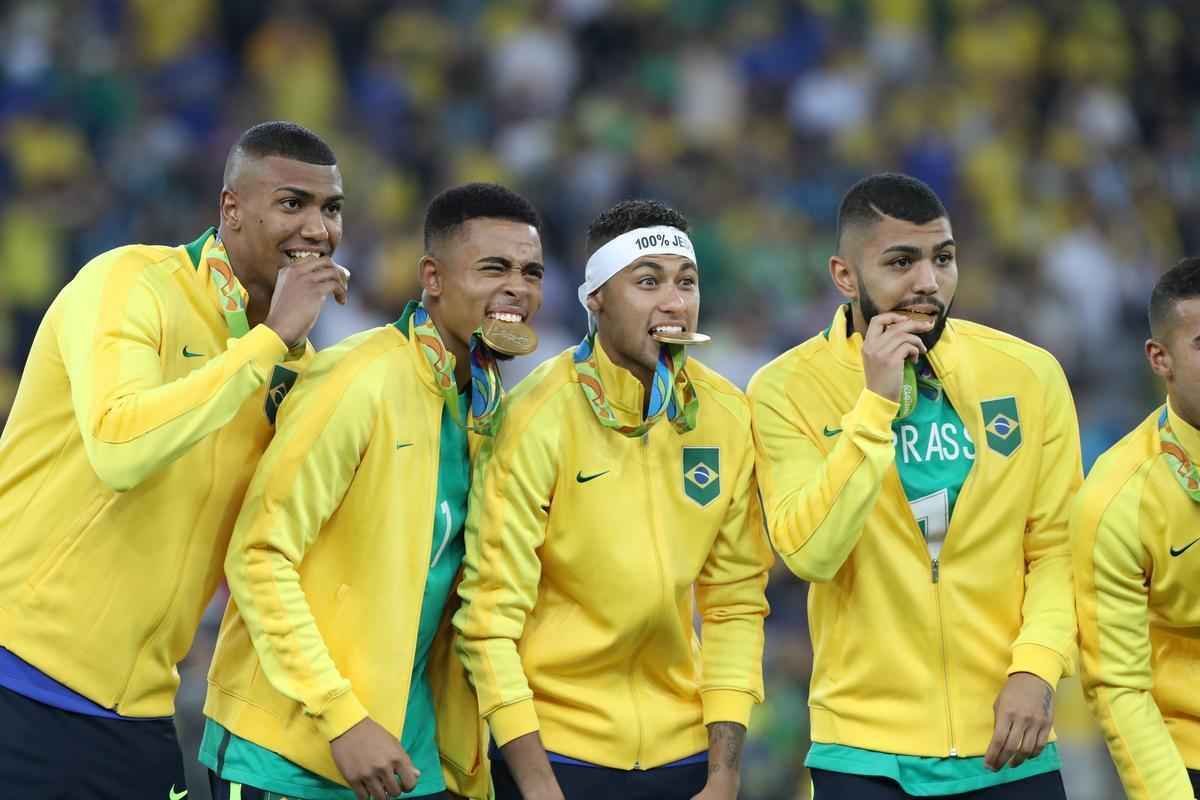 Fotos da comemorao do ouro brasileiro no futebol masculino