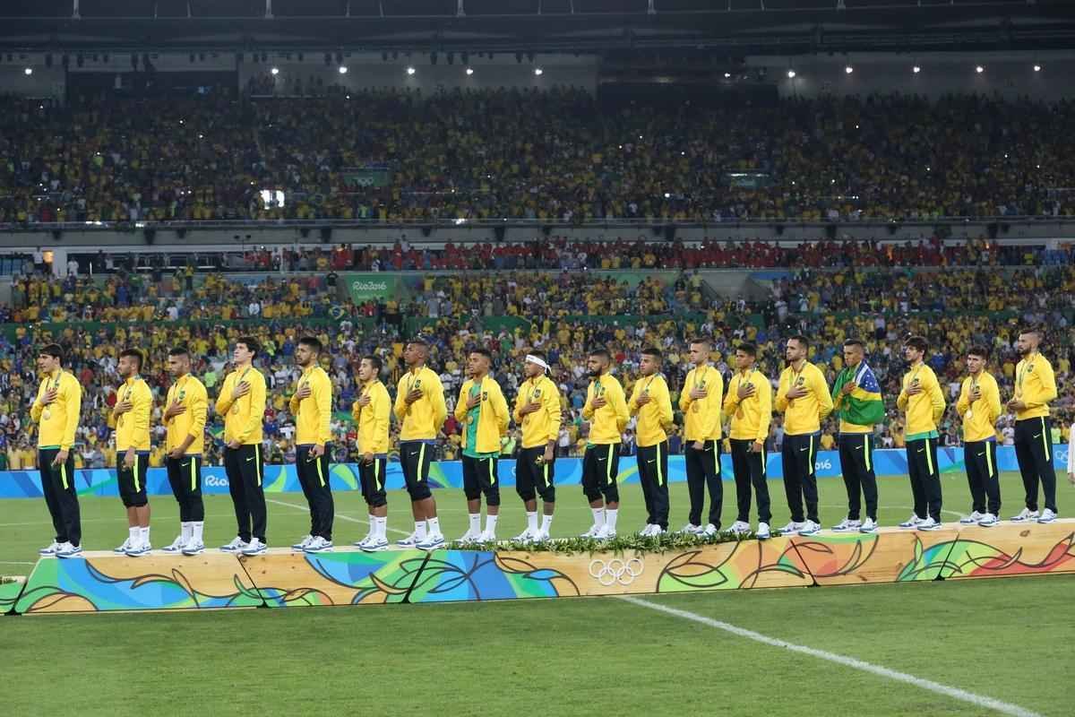Fotos da comemorao do ouro brasileiro no futebol masculino