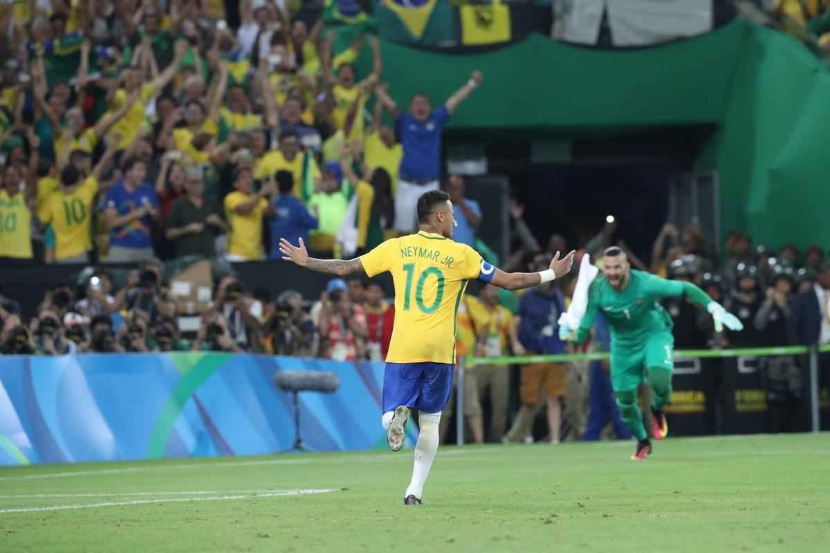 Fotos da comemorao do ouro brasileiro no futebol masculino