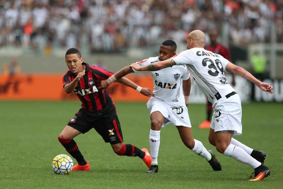 Atltico x Atltico-PR, jogo disputado no Independncia pela 21 rodada do Campeonato Brasileiro