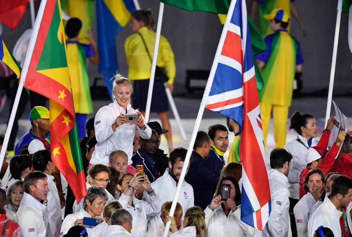 Cerca de mil atletas de todas as delegaes participaram da cerimnia de encerramento