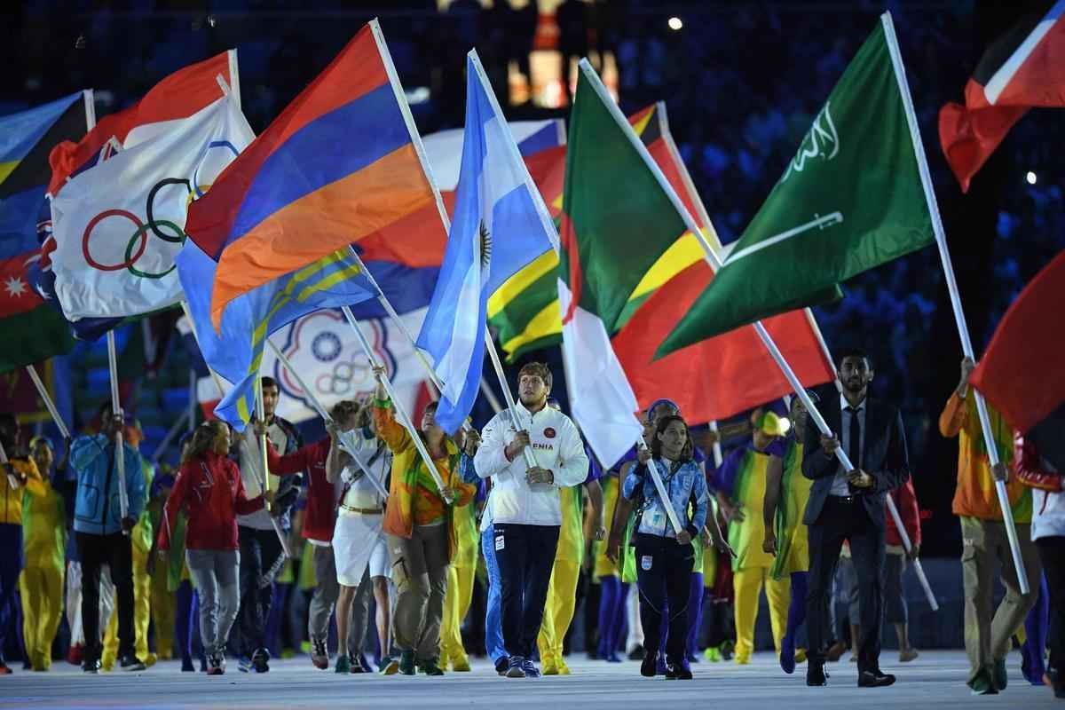 Cerca de mil atletas de todas as delegaes participaram da cerimnia de encerramento