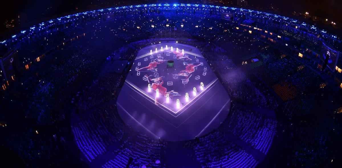 Depois de 19 dias de competies, a Olimpada do Rio terminou em clima de alto-astral, na noite deste domingo, no estdio do Maracan, com muita dana, msica e esprito de carnaval