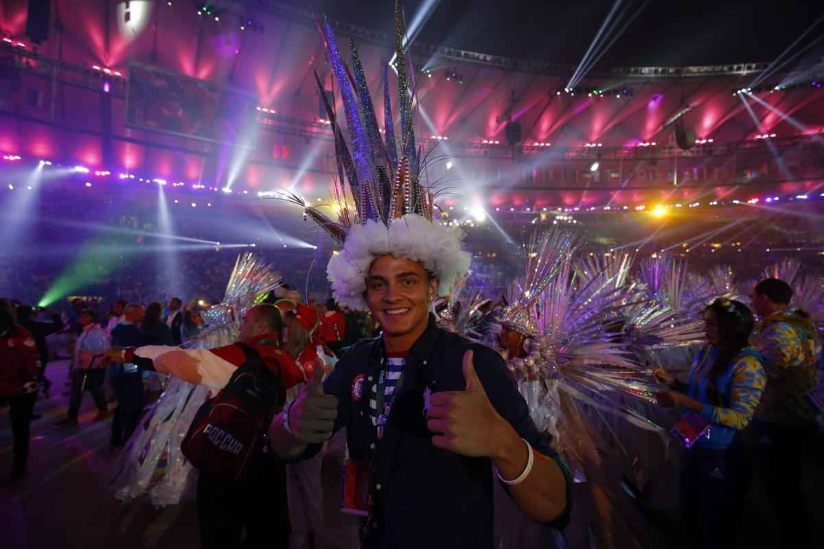 Ritmo de carnaval tomou conta do Maracan no fim da cerimnia de encerramento dos Jogos