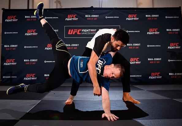 Um dos protagonistas do evento, Carlos Condit, adversrio de Demian Maia, treina e interage com o pblico 