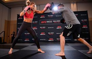 Uma das lutadoras mais populares do UFC, Paige VanZant treina para luta contra Bec Rawlings