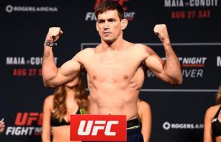 Pesagem oficial do UFC on Fox 21, em Vancouver - Demian Maia bate o peso 