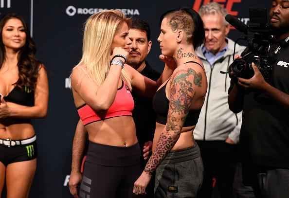 Pesagem oficial do UFC on Fox 21, em Vancouver - Paige VanZant 52,3kg x Bec Rawlings 52,3kg 