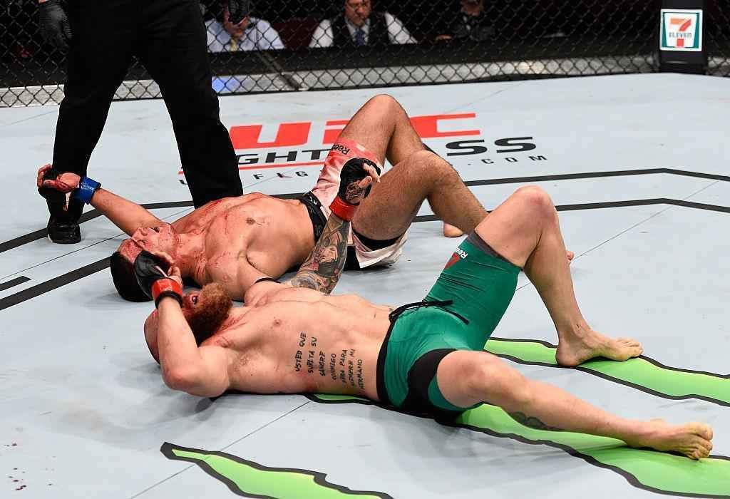 Alessio Di Chirico (luvas azuis) venceu Garreth McLellan por deciso dividida