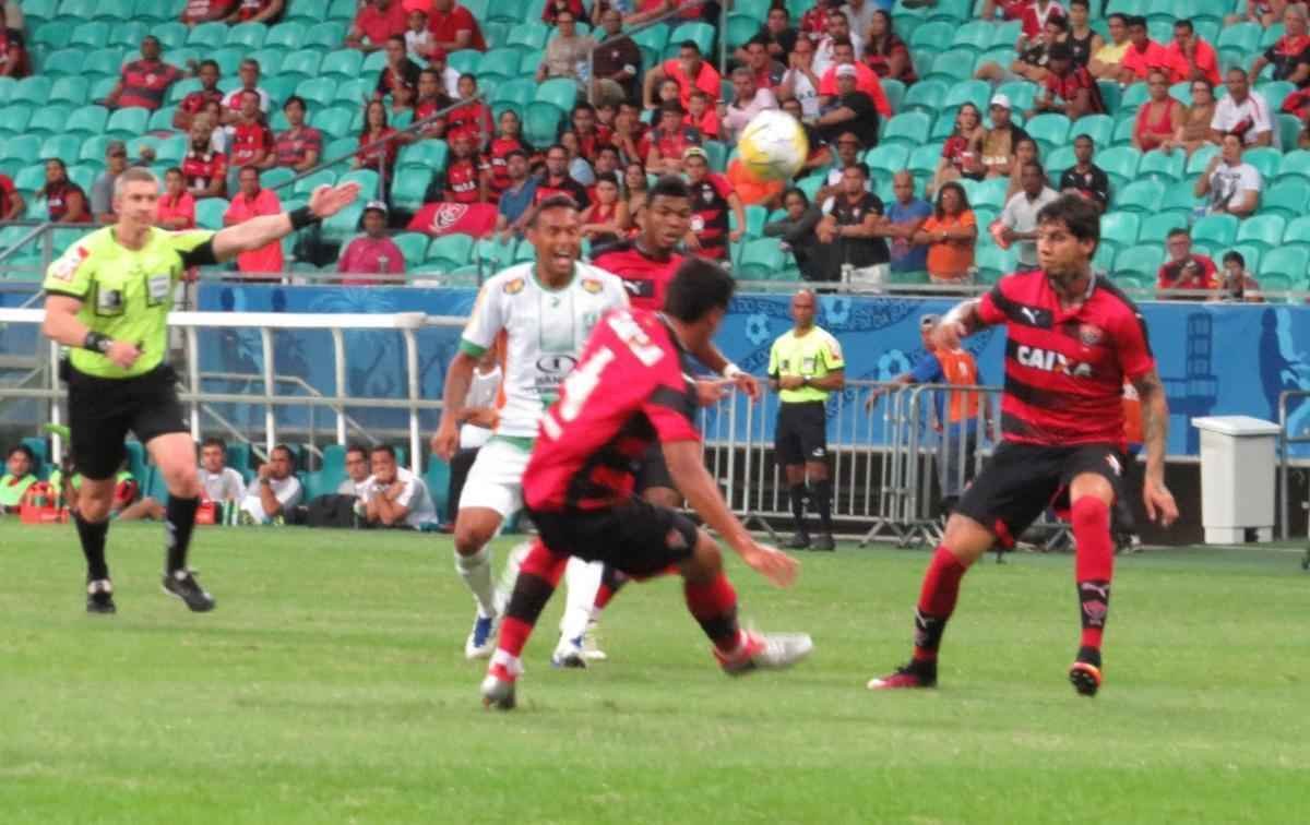 Vitria e Amrica se enfrentaram na Arena Fonte Nova, em Salvador, pelo Campeonato Brasileiro