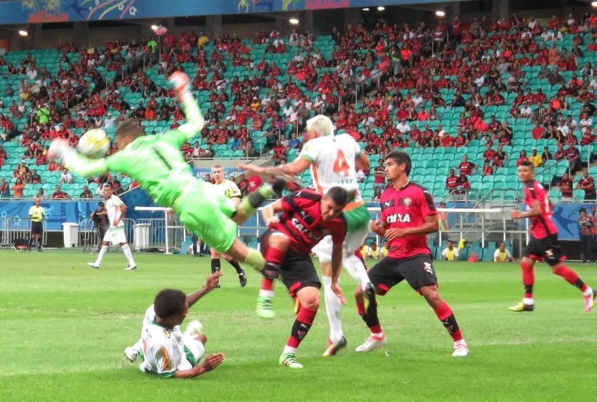 Vitria e Amrica se enfrentaram na Arena Fonte Nova, em Salvador, pelo Campeonato Brasileiro
